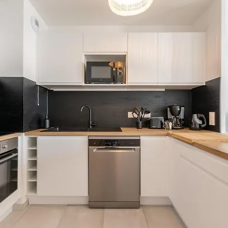 Full House By Plaza Apartment Chessy  Exterior photo